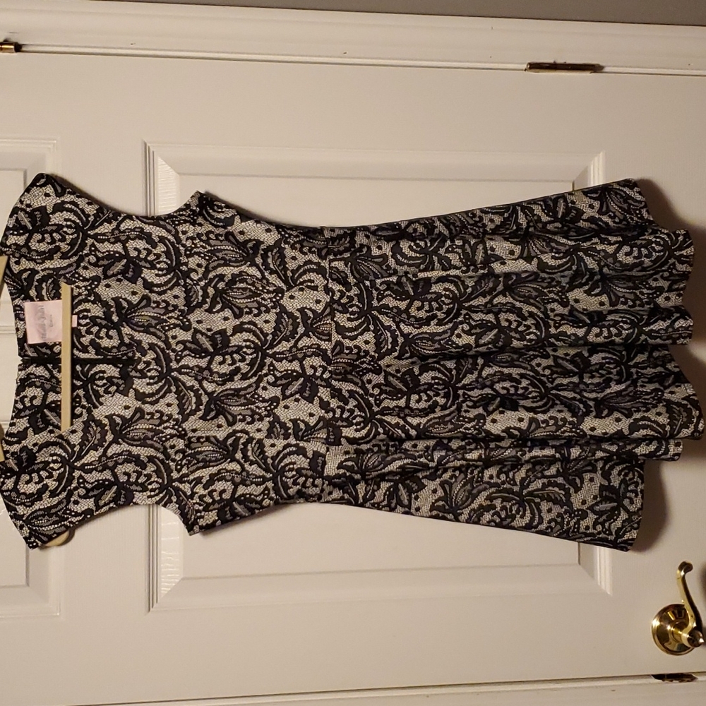 Romeo & Juliet Couture Jacquard Lace Dress